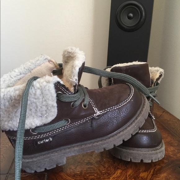 Kids carters Winter Boots - Picture 3 of 5